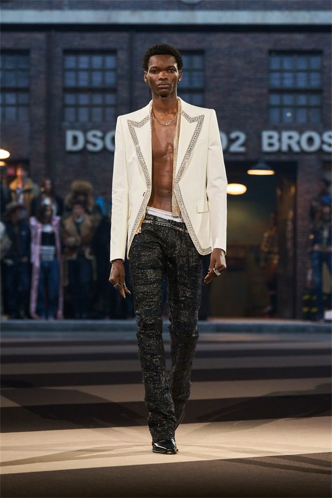 高級男性スーツ 2 ピースクリスタルブレザー + 光沢のある - Men Formal Wear With Coat のレビューと価格